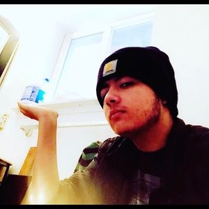 Meet your Posher, Max